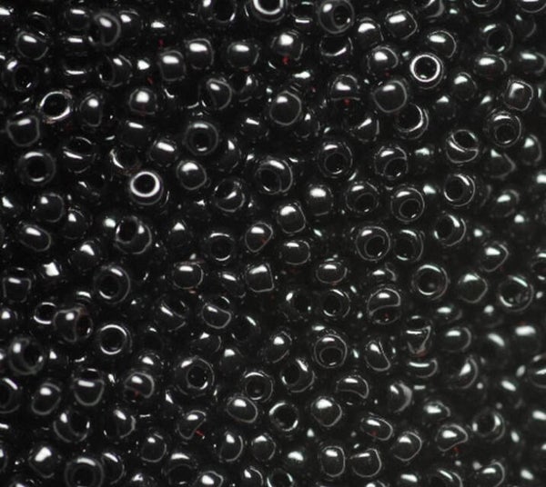 Zwarte 2mm kralen per 10 gram