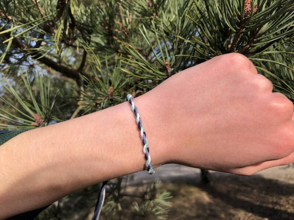 3.4 armbandje gedraaid