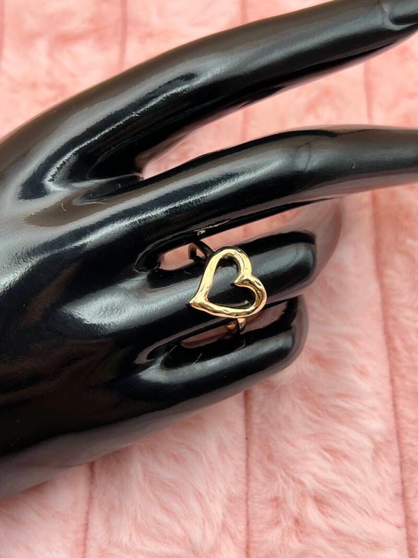 Goudkleurige ring met open hart