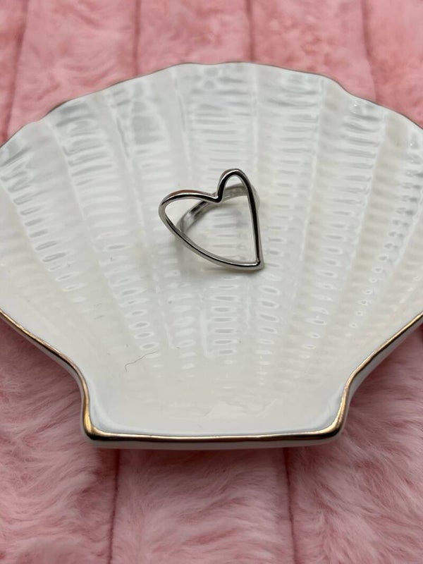 Zilverkleurige ring met open hart