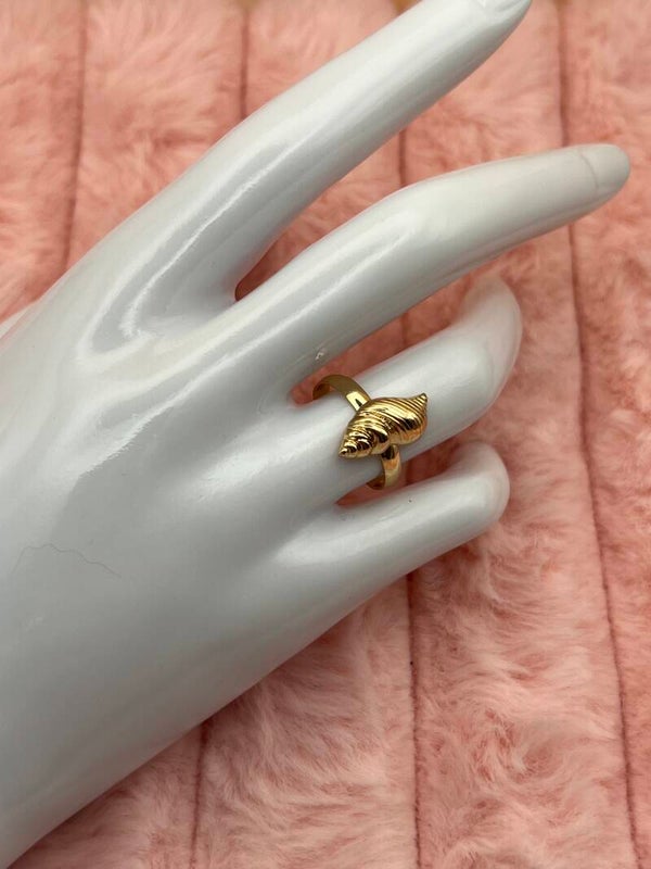Goudkleurige verstelbare ring met schelp