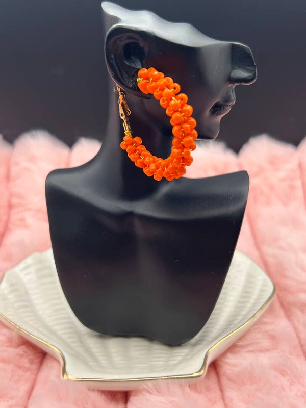 Oranje kralen oorringen