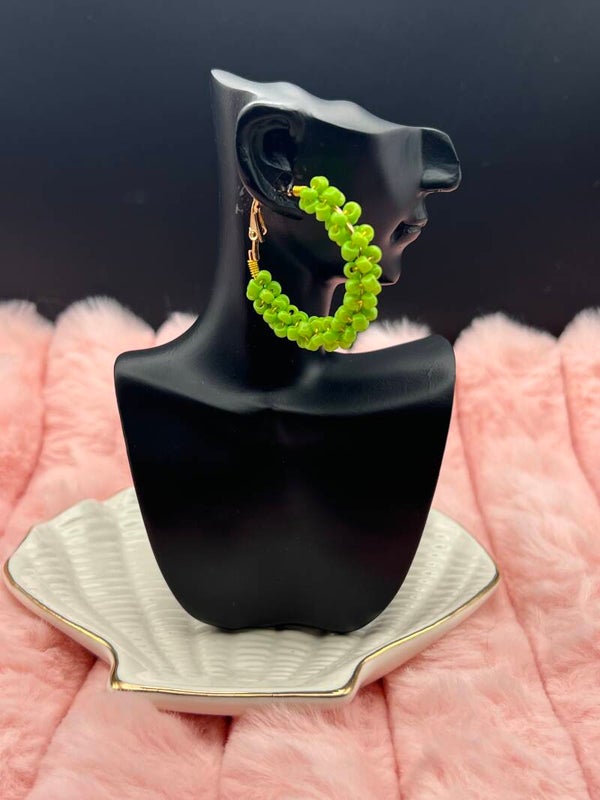 Groene kralen oorringen