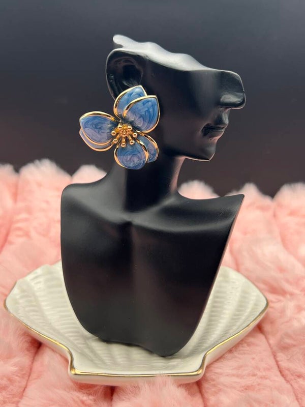Blauwe bloemen oorbellen