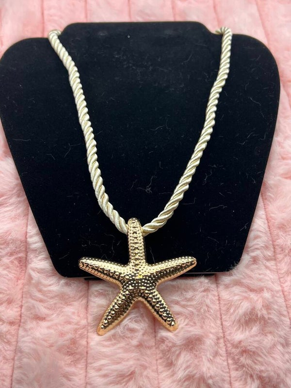 Goudkleurige zeester ketting met gedraaid koord