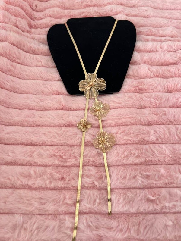 Goudkleurige Y-ketting met bloemen