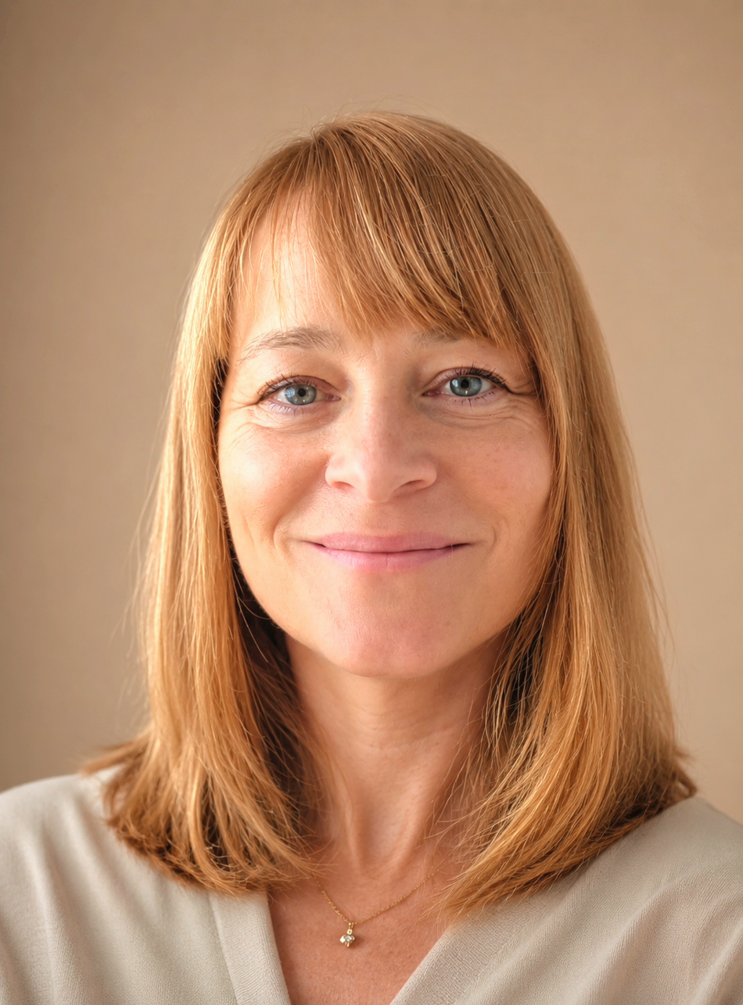 Angela Jost, Gründerin SortierRaum, in ihrer Praxis in Hürth