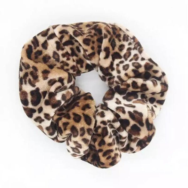 Leopard scrunchie 
