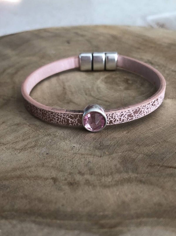 Leather pink swarovski bracelet 