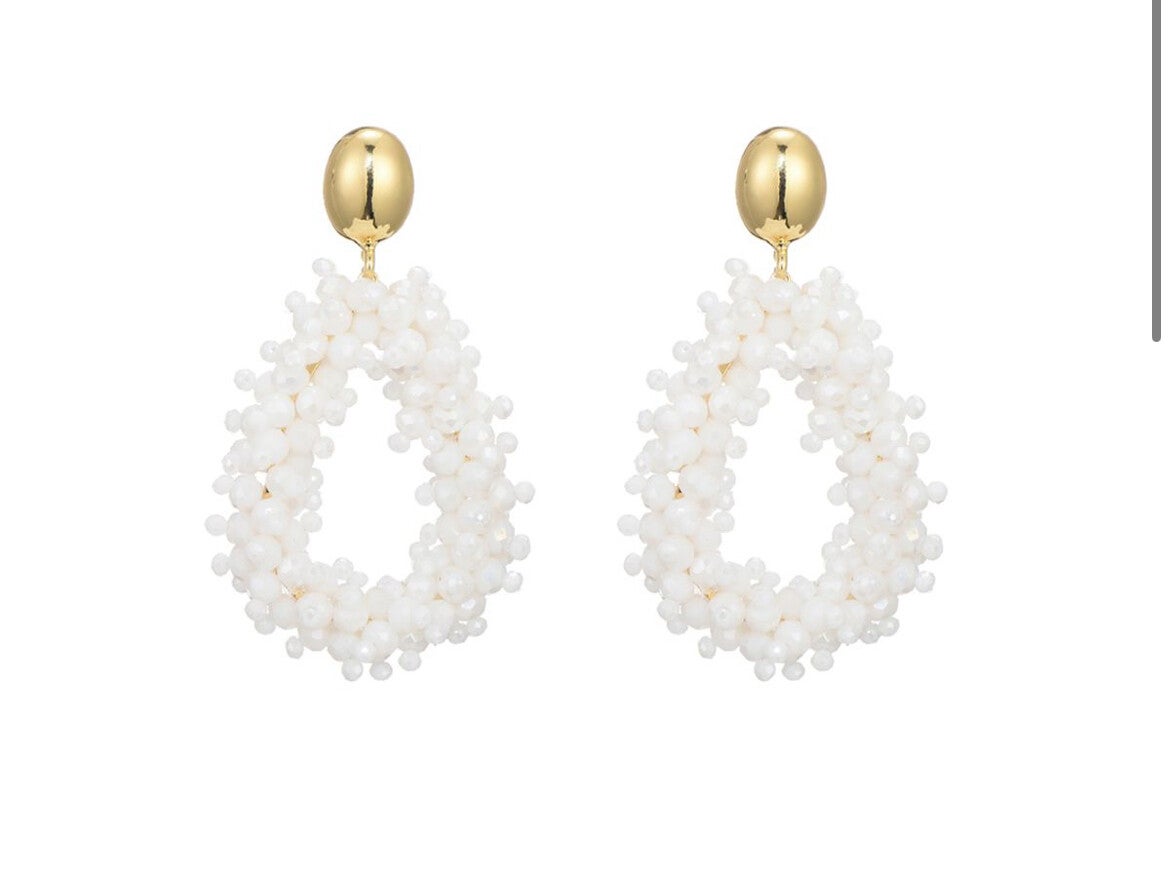 White beads earrings