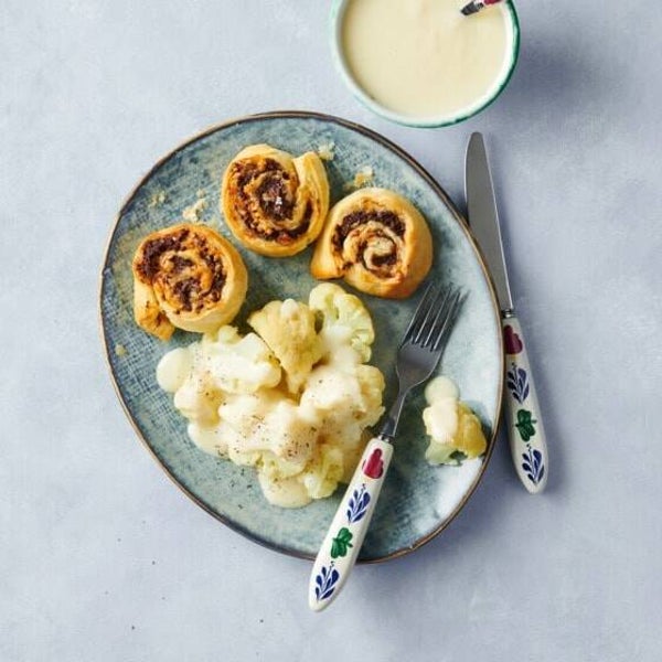 Zaterdag 27 september Gehaktstrüdel met broccoli en kaassaus