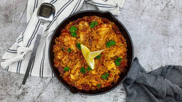 Zaterdag 15 augustus Spaanse paella met kip en chorizo