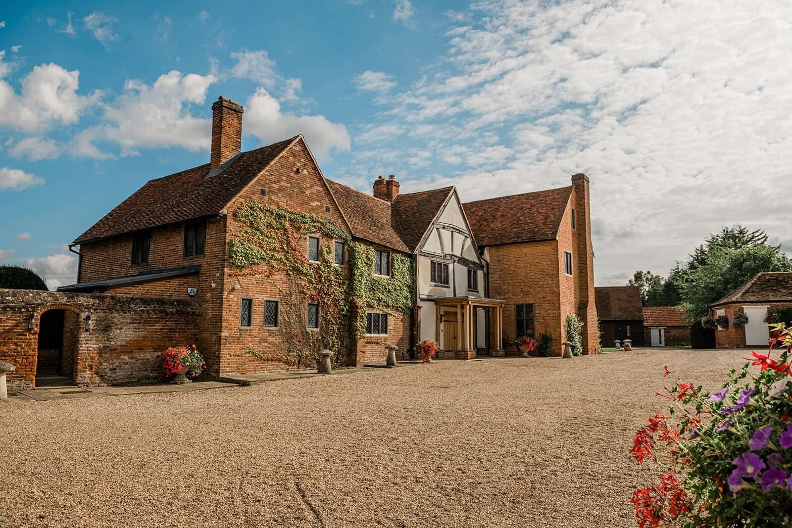 Jonny Bann venue tour of Lillibrooke Manor arrival, grounds and Small Barn ceremony space in Berkshire