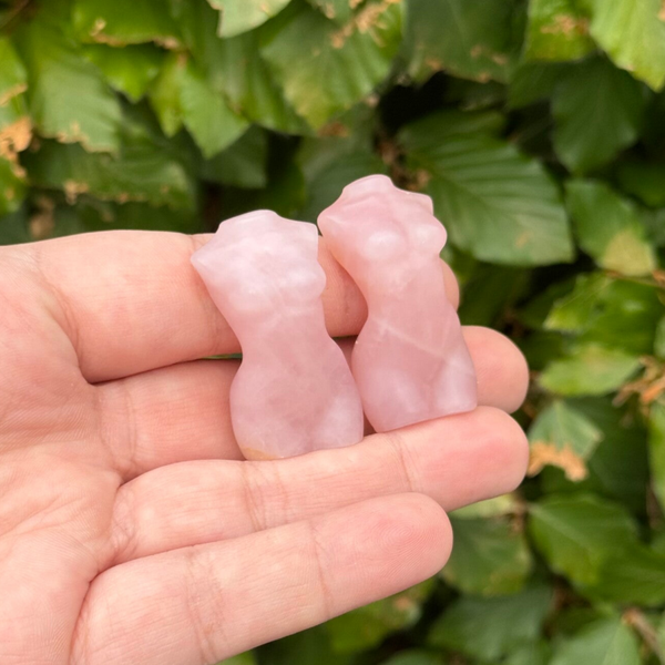Vrouwelijk Sculptuur - kies zelf welke!
