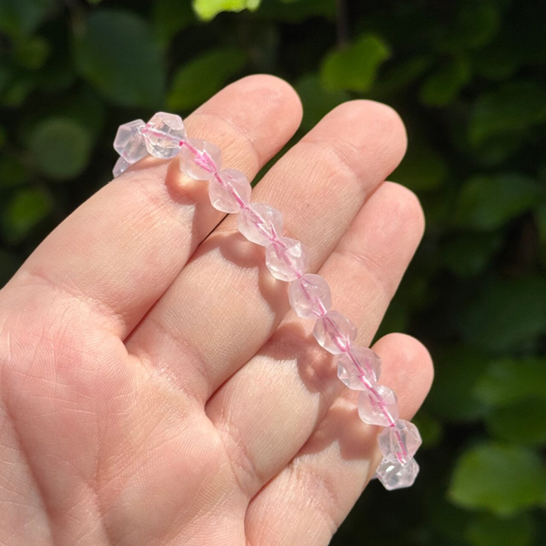 Gefacetteerde Rozenkwarts Armband