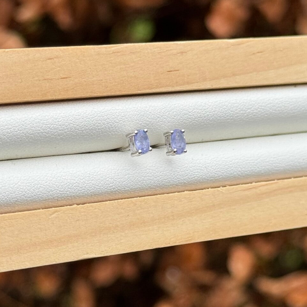 Ovale Tanzaniet Oorbellen - Rhodium Plated