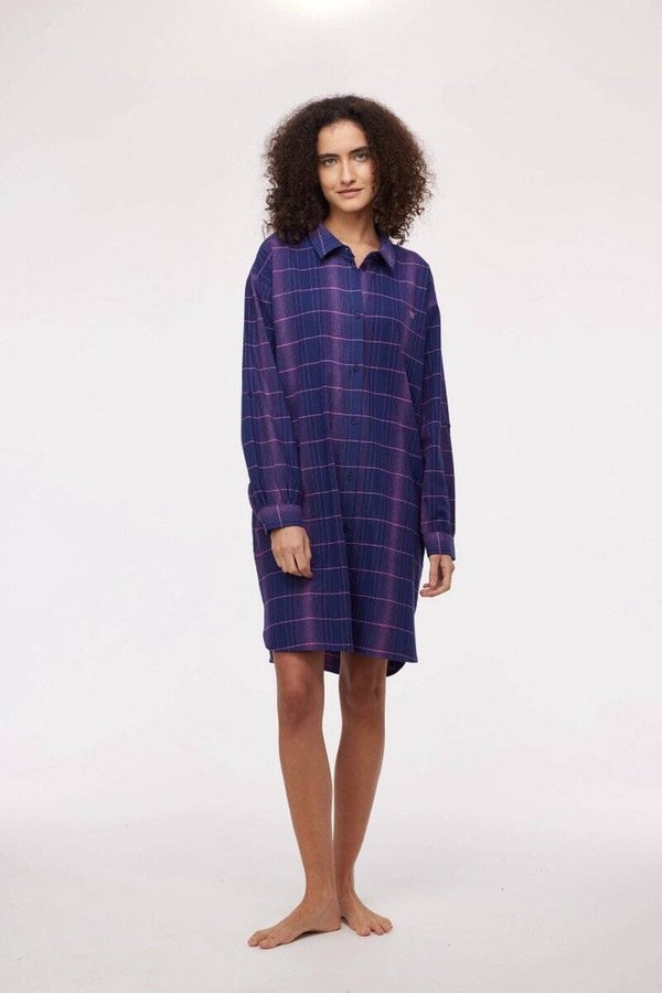 Slaapkleed doorknoop dames flanel, blauw met roze ruit, smal