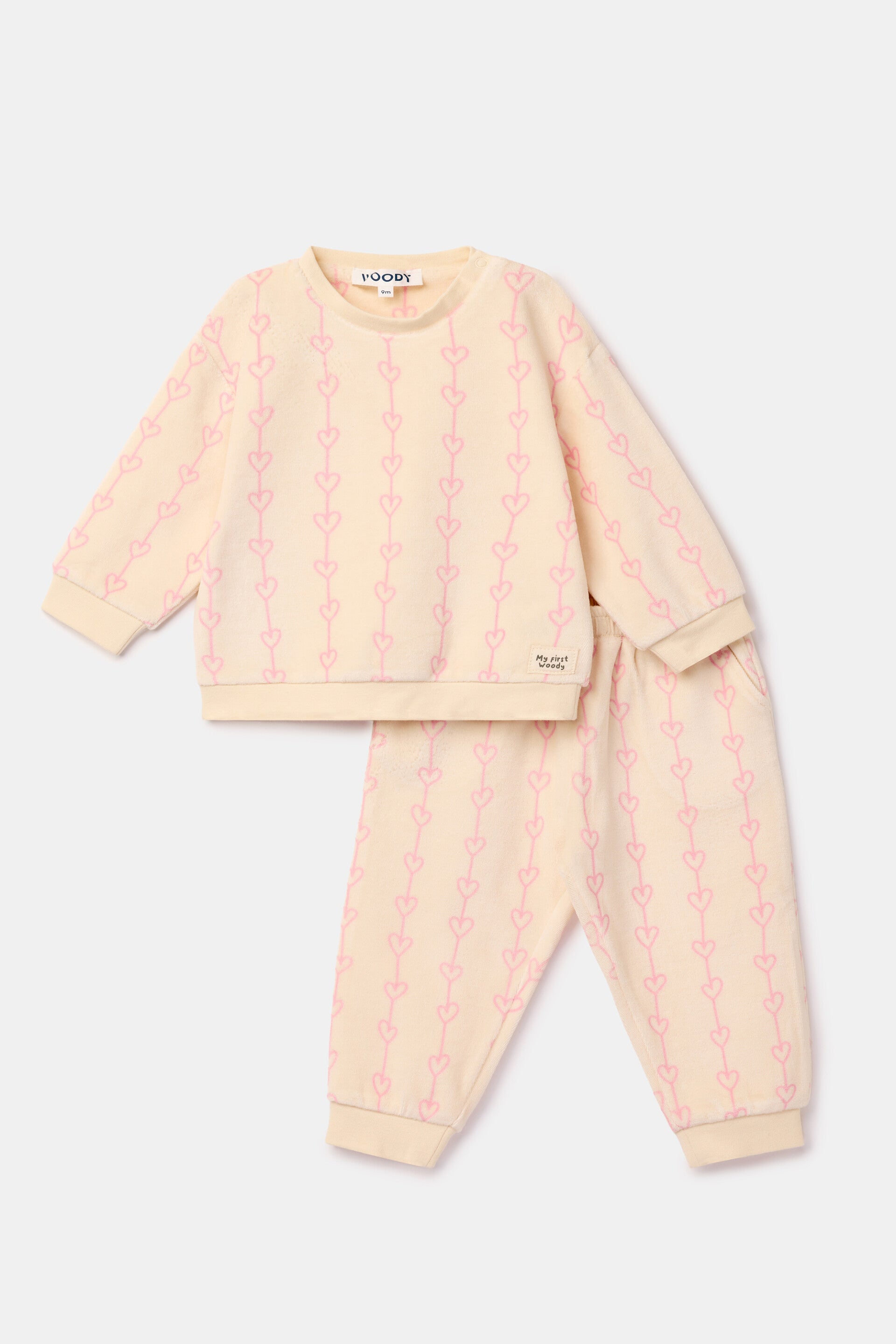 Beige 2-delige setje in velours met zachtroze hartjesmotief, 1 maand (wordt binnenkort geleverd, bestel nu reeds)
