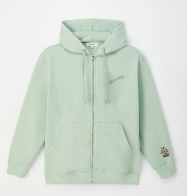 trainingspak bestaande uit een lange broek en sweater, zachtgroen,  12 jaar