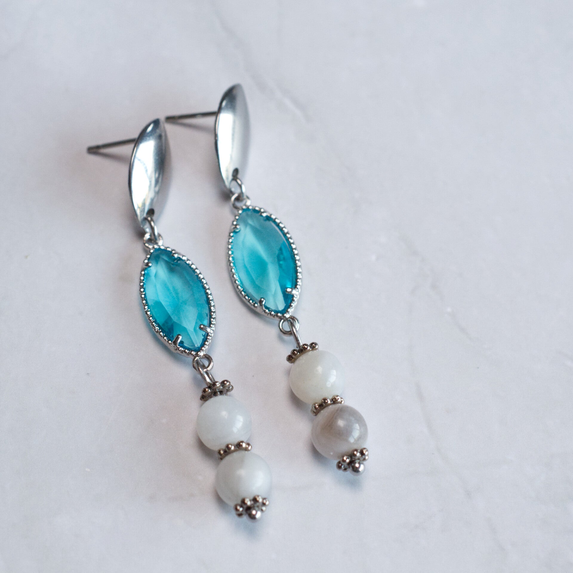 Rvs oorknoppen met glasbedel en edelsteen