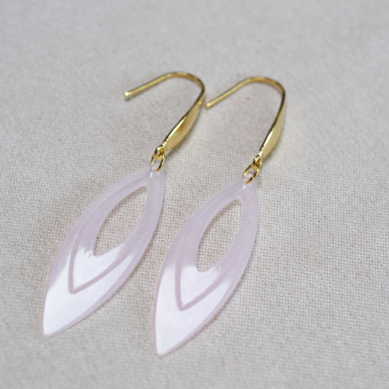 Oorhangers met sierlijke epoxy hanger (stainless steel)