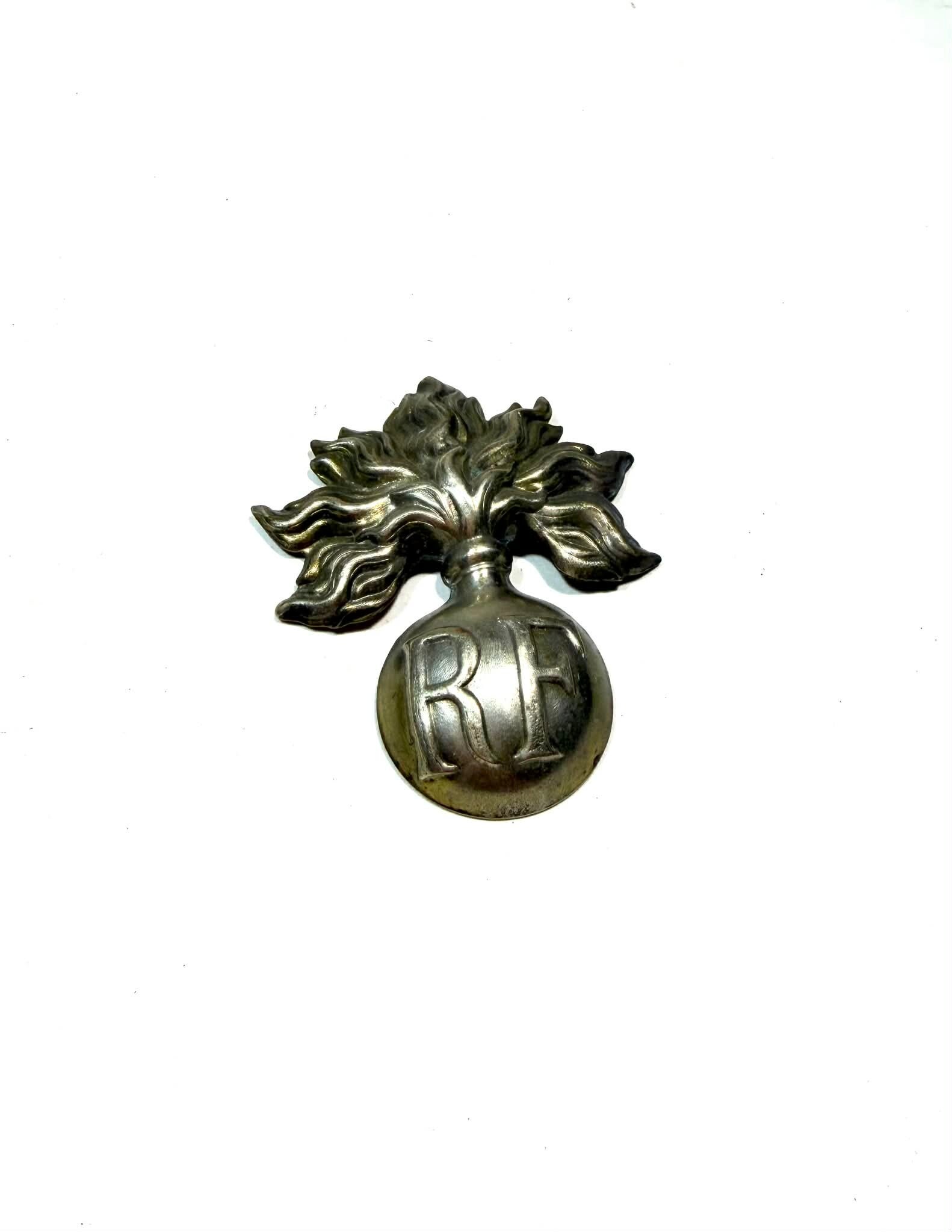 REPRO insigne casque Adrian Infanterie