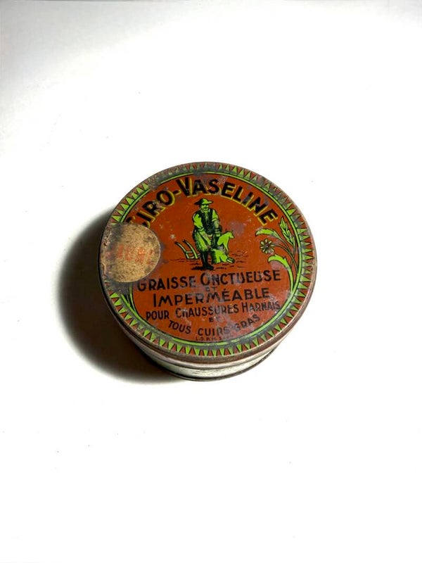 Ancienne boîte de Vaseline