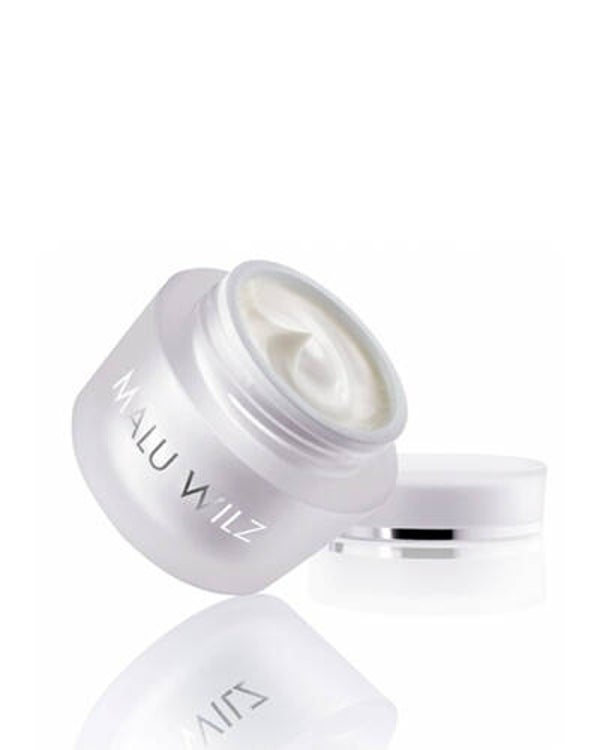 Caviar moisturizing eye cream