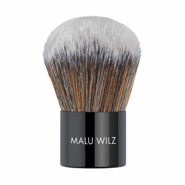 Kabuki brush