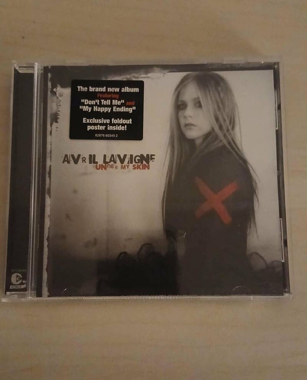 CD - Avril Lavigne "Under My Skin"