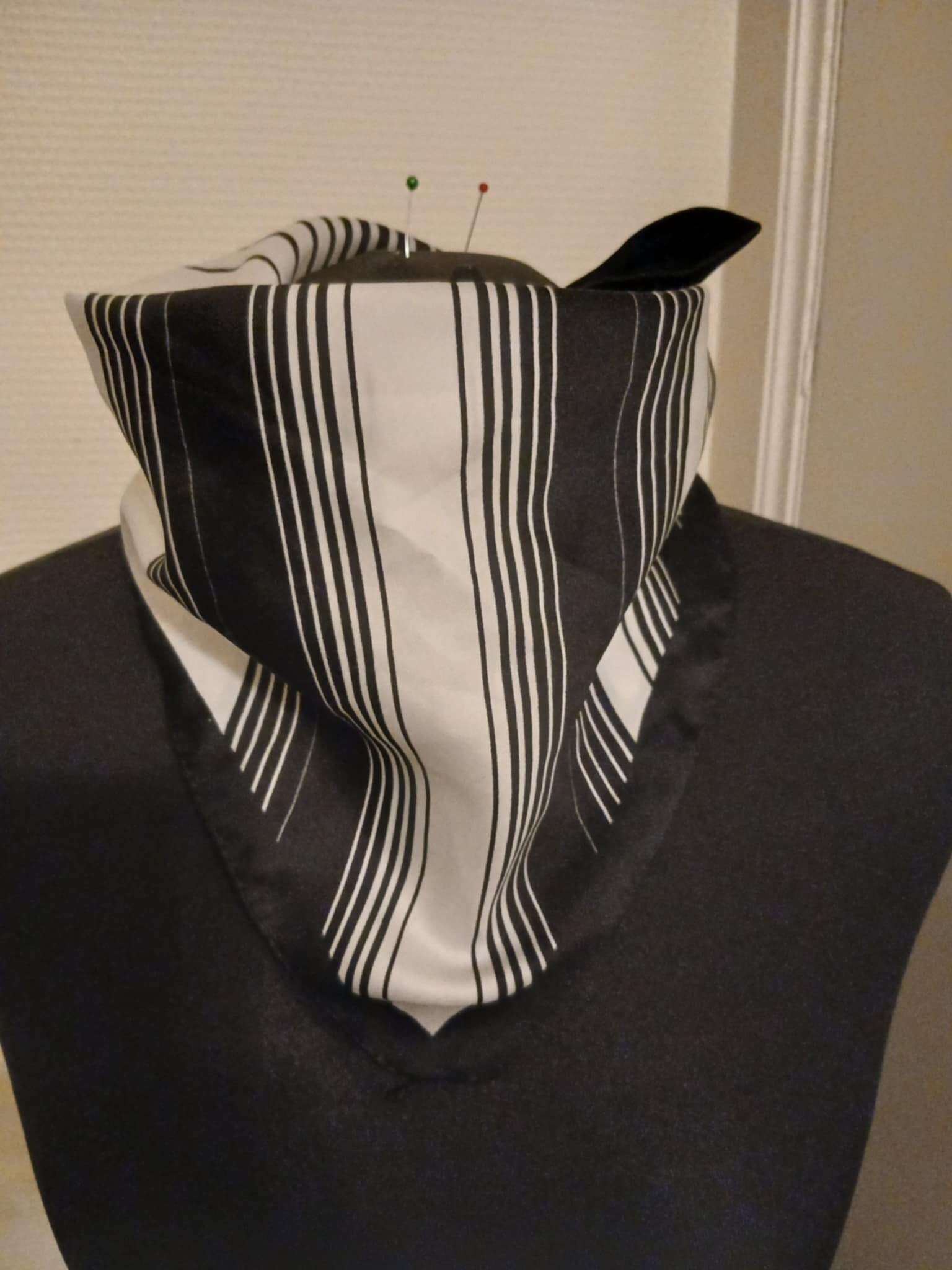 Sans Marque - Foulard noir et blanc