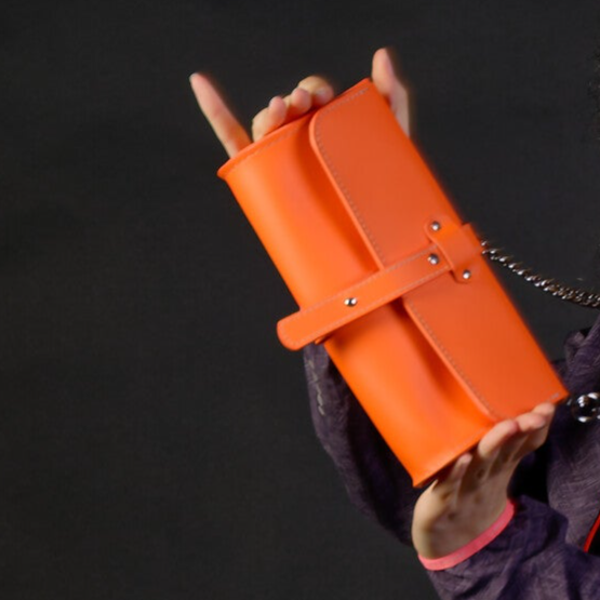 La lumineuse - pochette en cuir