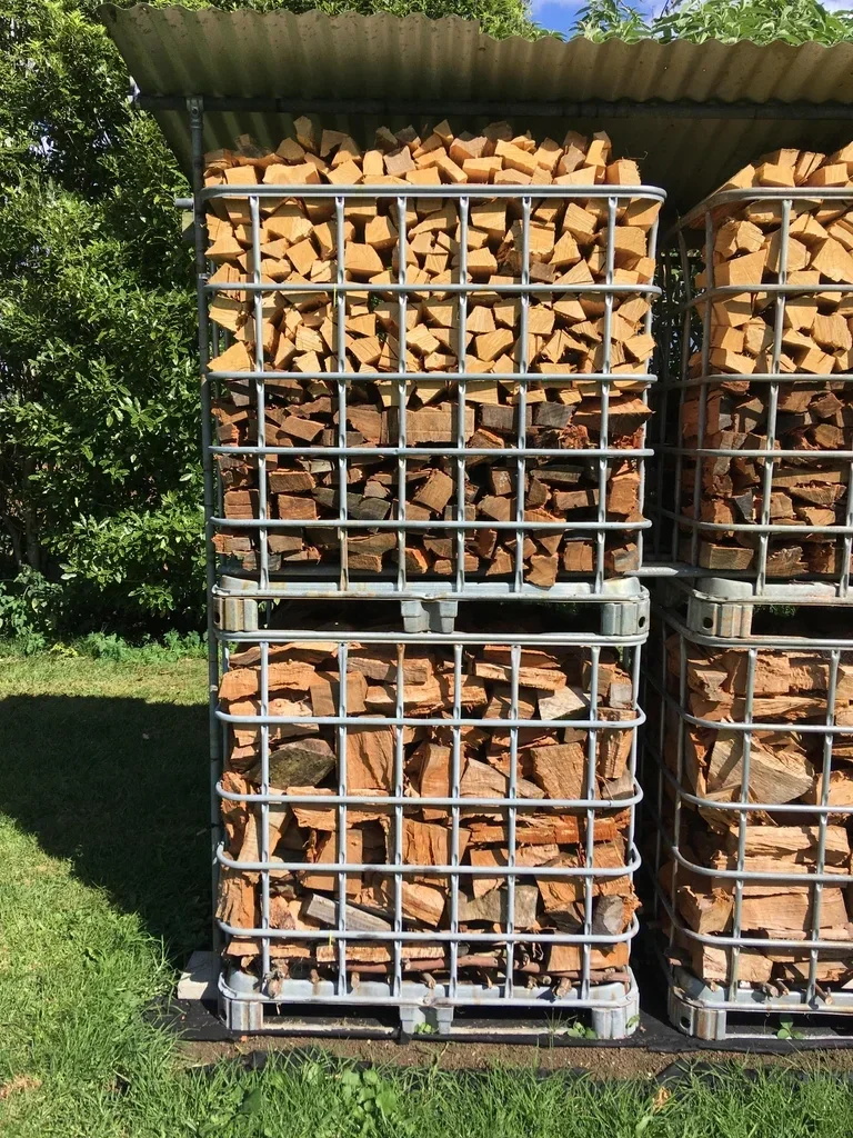 Verrington Firewood net bags and IBC crates for trade customers