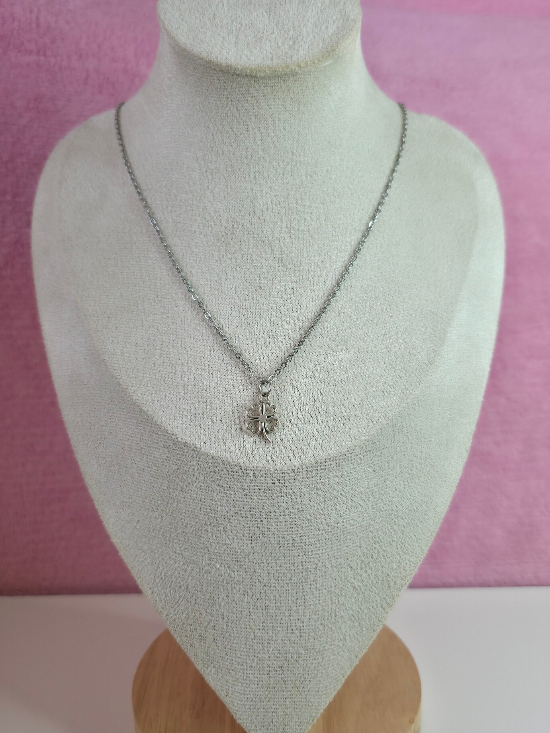 Clover Necklace