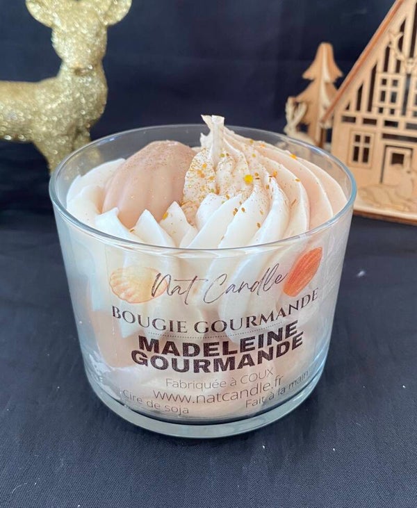 🕯️ Bougie gourmande “Madeleine Gourmande” – Collection de Noël 🍰