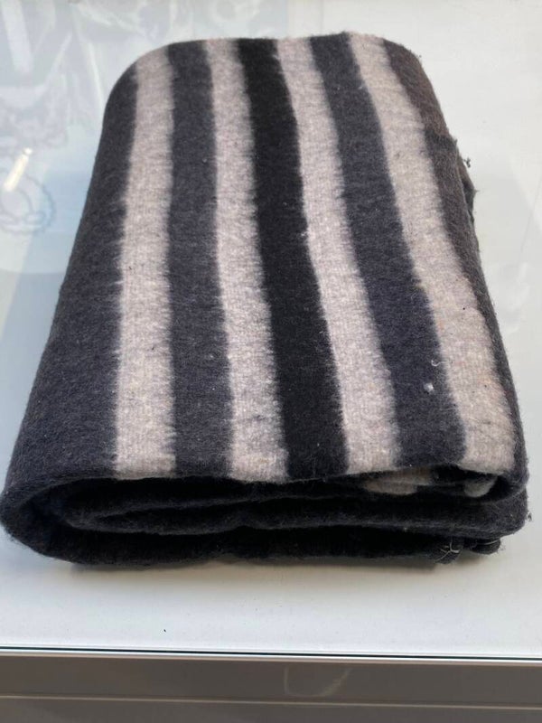 Fancy Flames Blanket | Grey