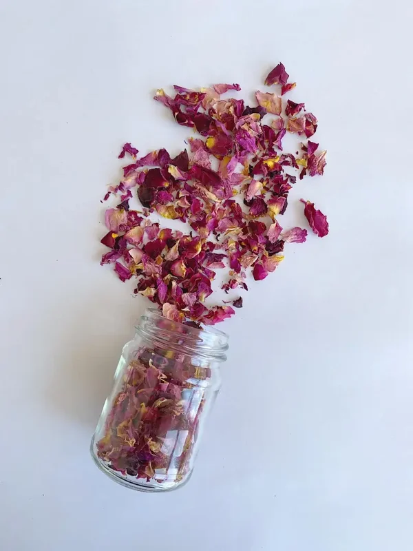 The Peel Thing | Edible Flower Sprinkles - Rose Petals