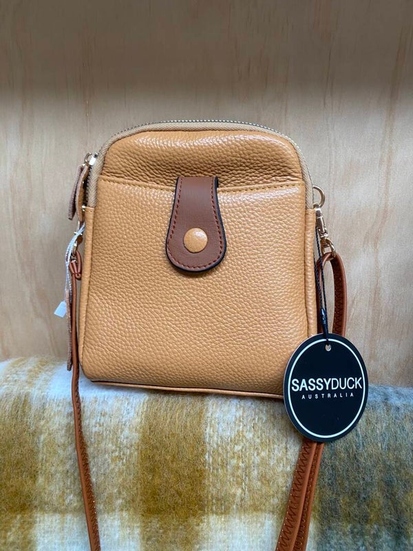 Sassy Duck | Georgie Leather Cross Body Bag - Sand