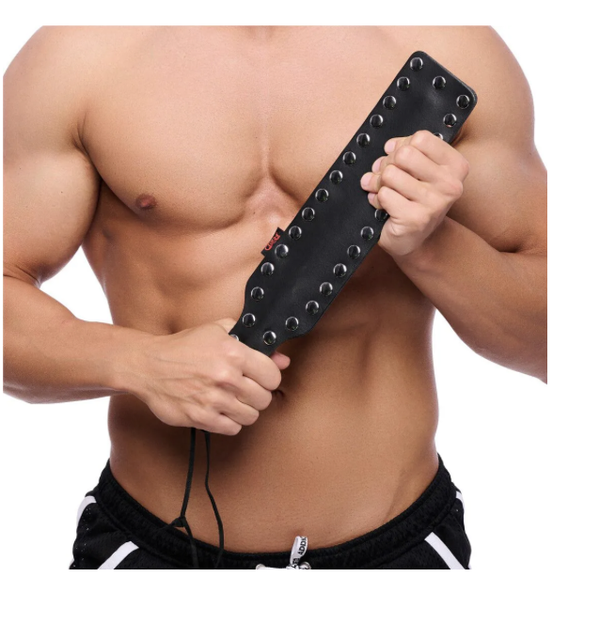 Leather Paddle with 37 Metal Rivets - 38 cm - Black