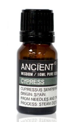 Huile essentielle de cyprès (calme les émotions fortes comme la colère, agit comme un vasoconstricteur aidant les varices et les hémorroïdes, apaise les crampes musculaires, aide à réguler le cycle menstruel, soulage l'arthrite ...)