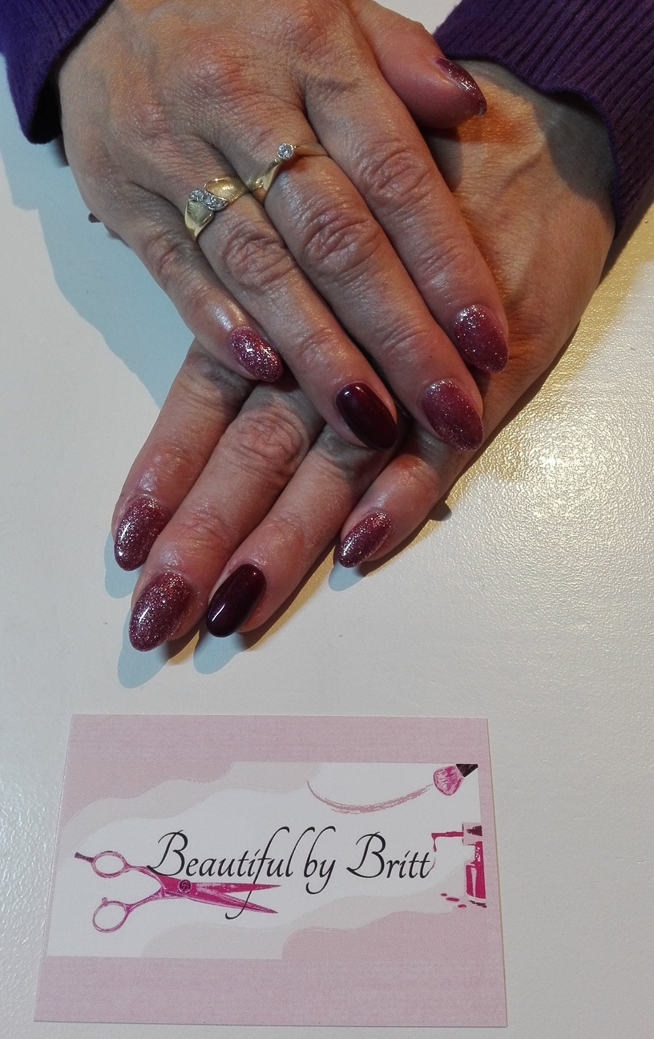 Mama's nageltjes ook weer mooi :)