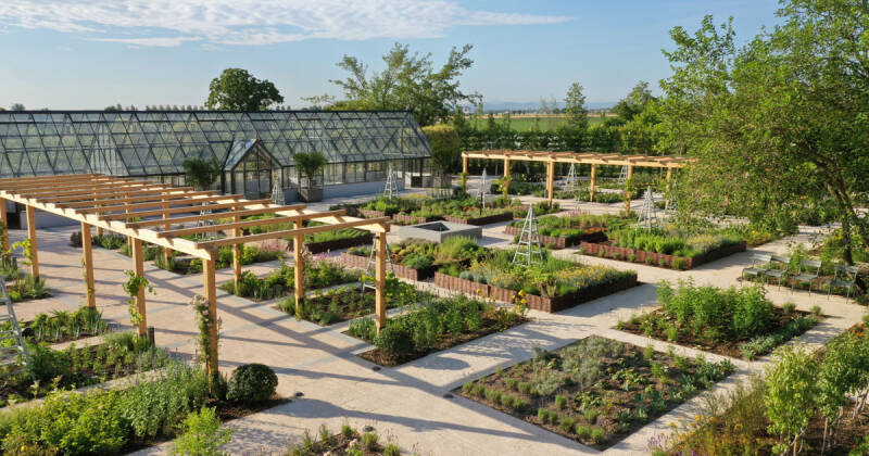 De tuinen van Davines waar ze zelf kweken om zo de beste ingrediënten te selecteren