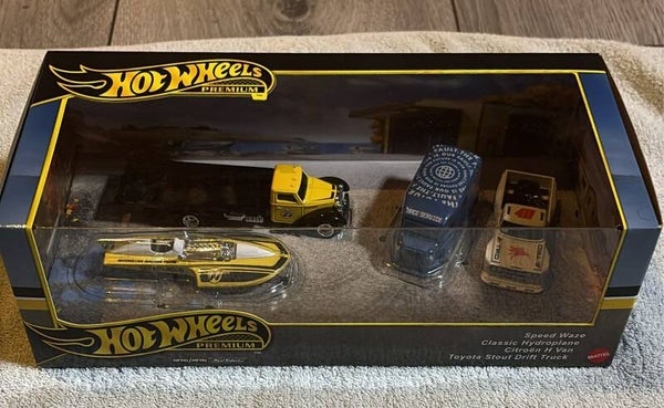 Hot Wheels Premium