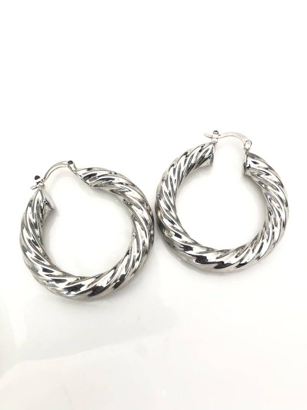 Grote ringen oorbellen