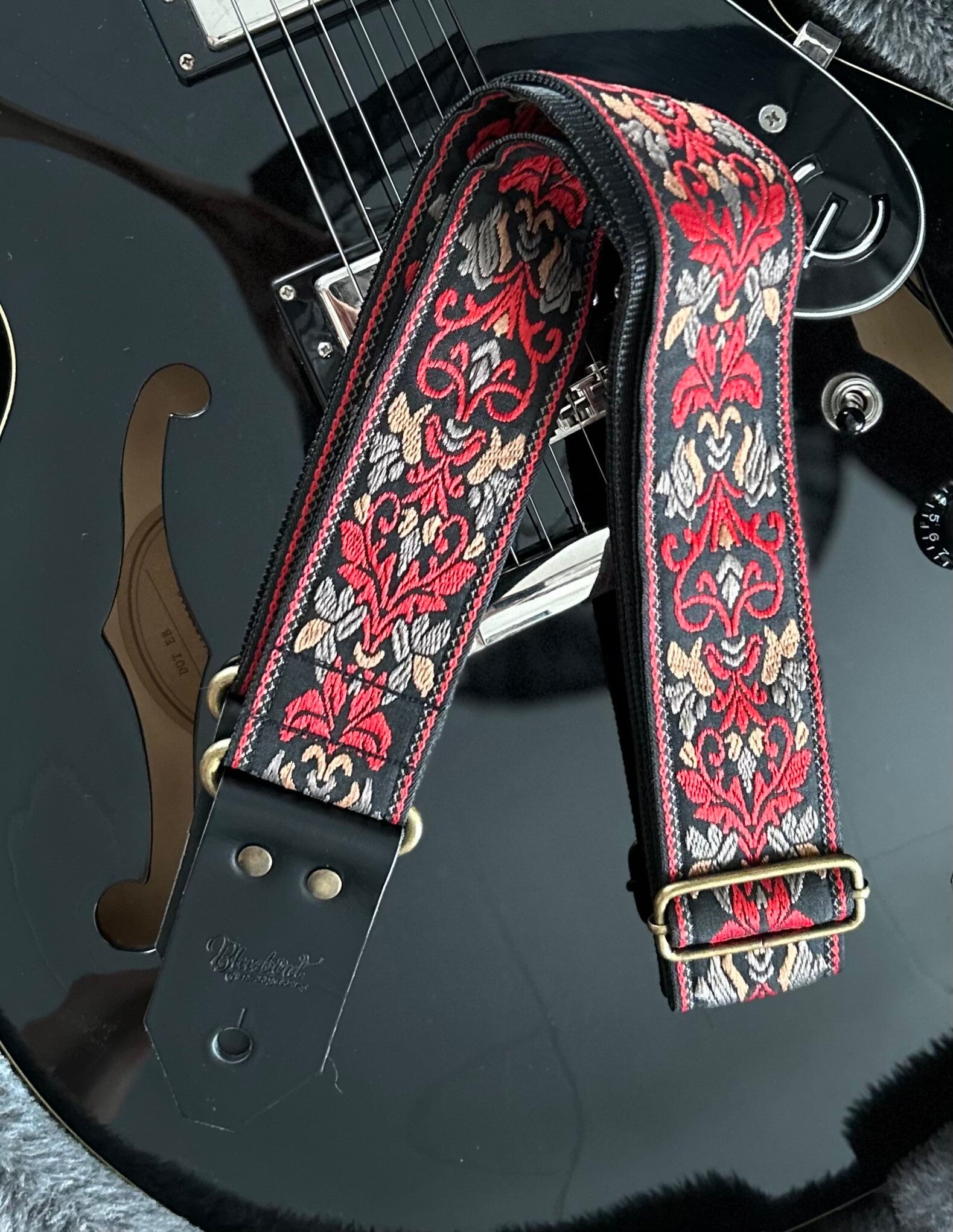Bluebird Standard Series - Red Crimson