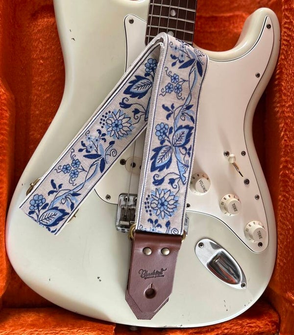 Bluebird Standard Series - Blue and White