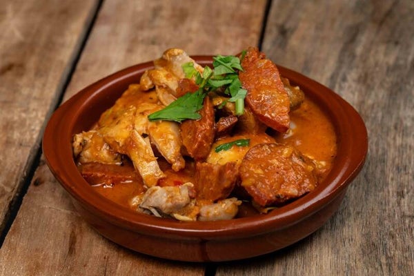 POLLO CON CHORIZO