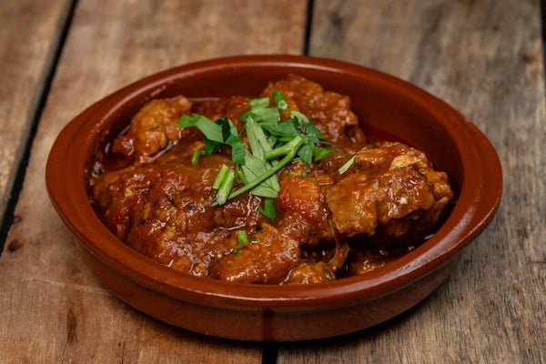 HOIRINO STIFADO