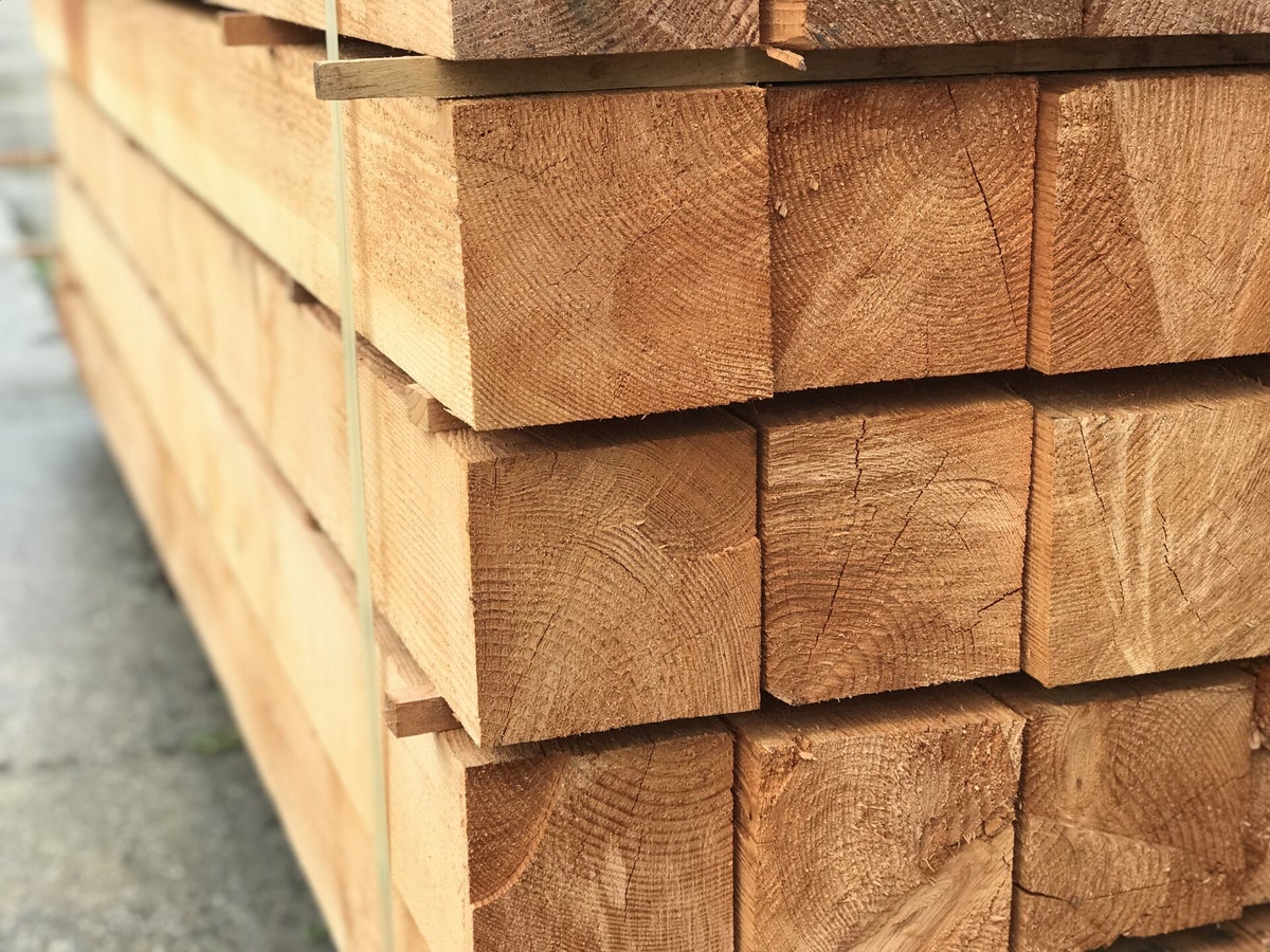Hoelang gaat Douglas Lariks hout mee?