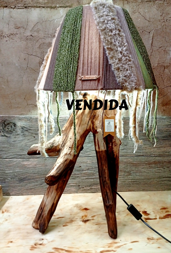 Lámpara de lana tensada yakisugi tokio